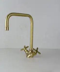 Single hole antique brass bathroom faucet with vintage design