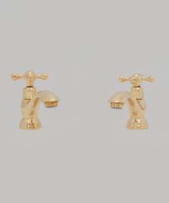 Single hole brass bathroom faucet with antique finish